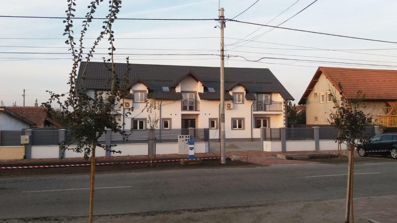 Apartament Saguna Sinnicolau Mare Екстер'єр фото