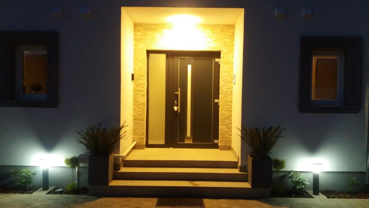 Apartament Saguna Sinnicolau Mare Екстер'єр фото